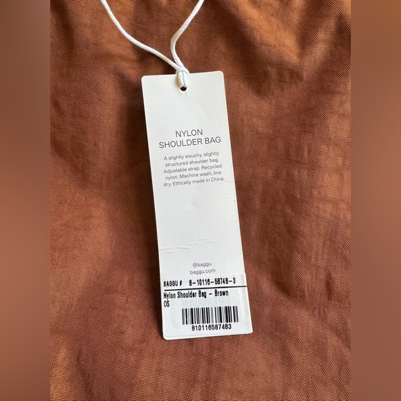 🍂 BAGGU Nylon Shoulder Bag - Picture 3 of 3